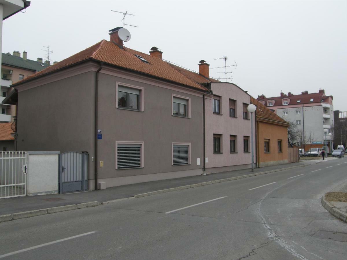 Studio Apartman Vukovic Varaždin Esterno foto